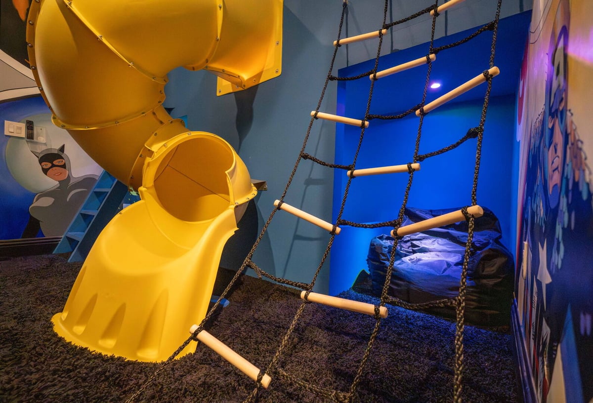 Hero's Hideout Mansion