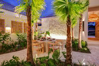 Luxury Villa Photo #14