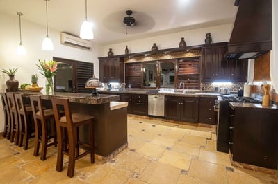 Luxury Villa Photo #21
