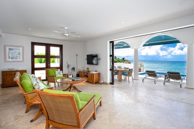 Luxury Villa Photo #9