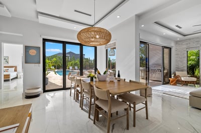 Luxury Villa Photo #17