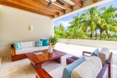 Luxury Villa Photo #3
