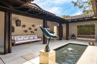 Luxury Villa Photo #8