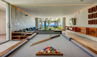 Luxury Villa Photo #16