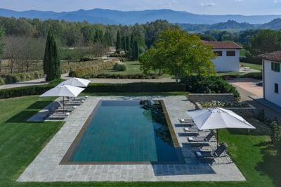 Luxury Villa Photo #2