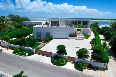 Luxury Villa Photo #19