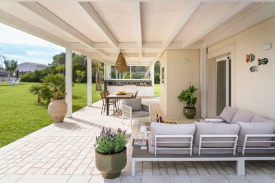 Luxury Villa Photo #10