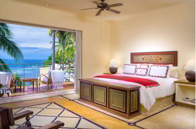 Luxury Villa Photo #19