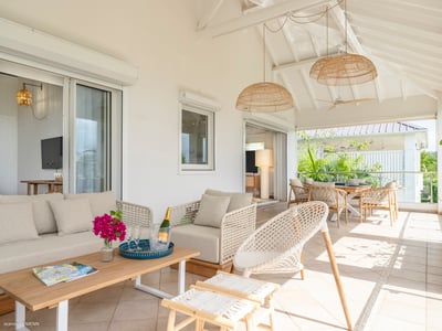 Luxury Villa Photo #9