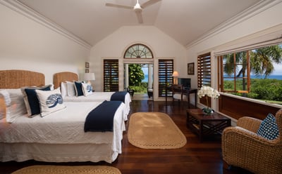 Luxury Villa Photo #18