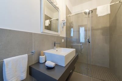 Luxury Villa Photo #27