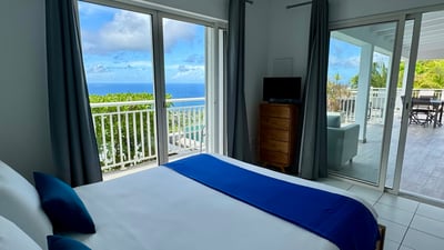 Luxury Villa Photo #16