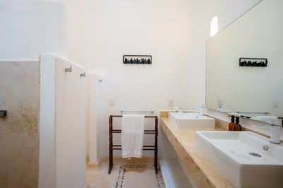 Luxury Villa Photo #46