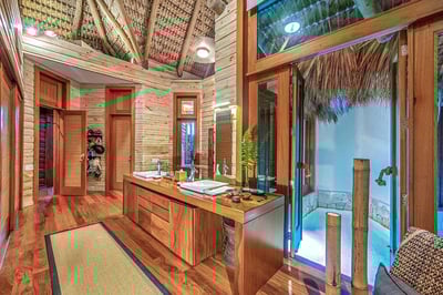 Luxury Villa Photo #32