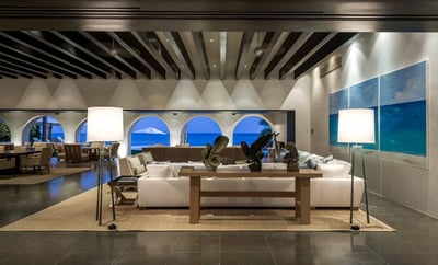 Luxury Villa Photo #13