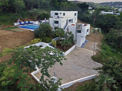 Luxury Villa Photo #42