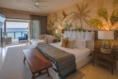 Luxury Villa Photo #43