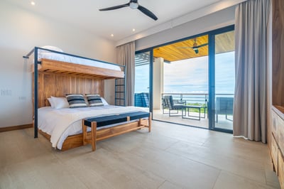 Luxury Villa Photo #54