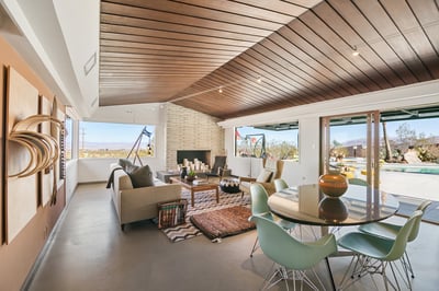 Luxury Villa Photo #18