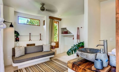 Luxury Villa Photo #19