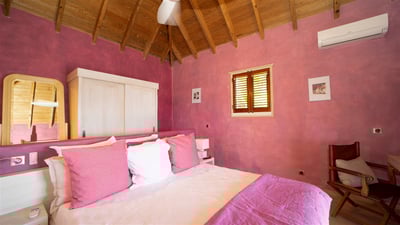 Luxury Villa Photo #45