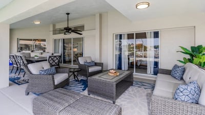Luxury Villa Photo #3