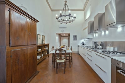 Luxury Villa Photo #8