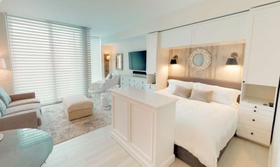 Luxury Villa Photo #3
