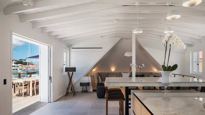 Kitchen & Dining Area