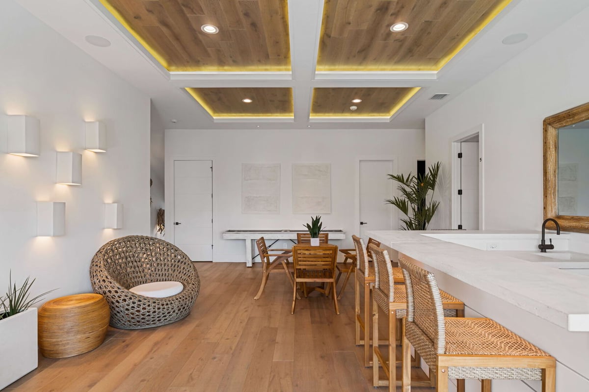 Majestic Mirage Estate