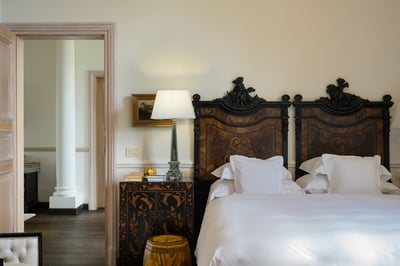 Luxury Villa Photo #30