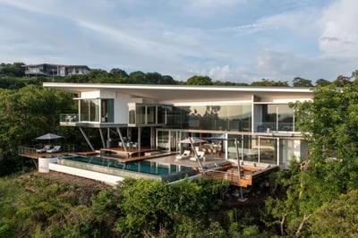 Luxury Villa Photo #2