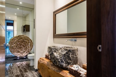 Luxury Villa Photo #38