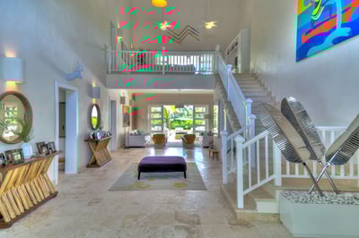 Luxury Villa Photo #22