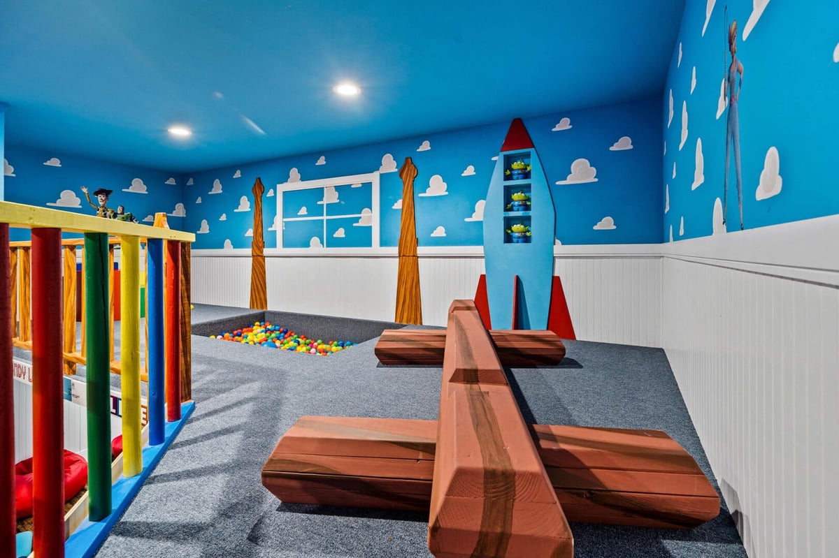 Paradise Palisade Estate