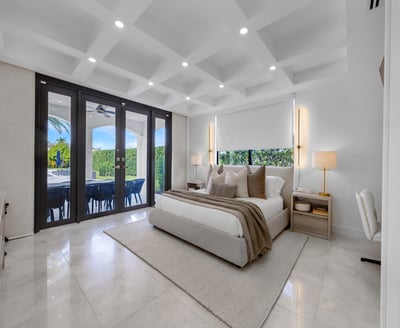 Luxury Villa Photo #37