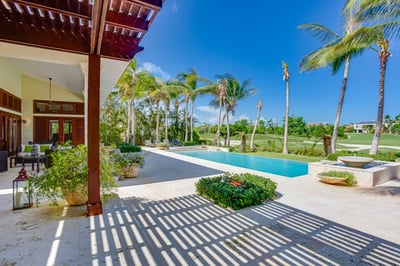 Luxury Villa Photo #5