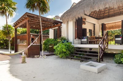 Luxury Villa Photo #2