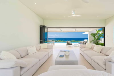 Luxury Villa Photo #12