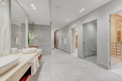 Luxury Villa Photo #35