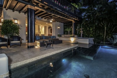 Luxury Villa Photo #9