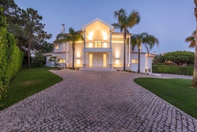 Luxury Villa Photo #8