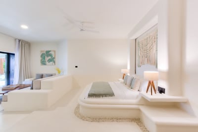 Luxury Villa Photo #26