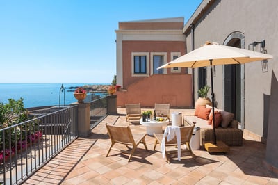 Luxury Villa Photo #22