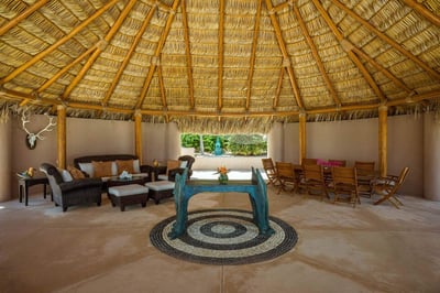 Luxury Villa Photo #25