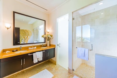 Luxury Villa Photo #14