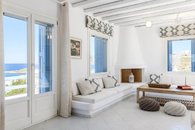 Luxury Villa Photo #26
