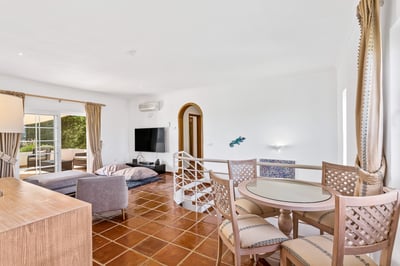 Luxury Villa Photo #17