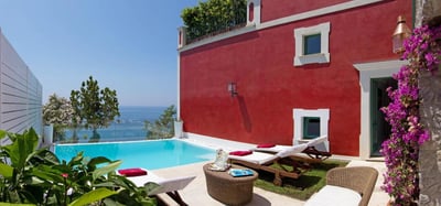 Luxury Villa Photo #2