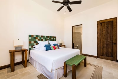 Luxury Villa Photo #10
